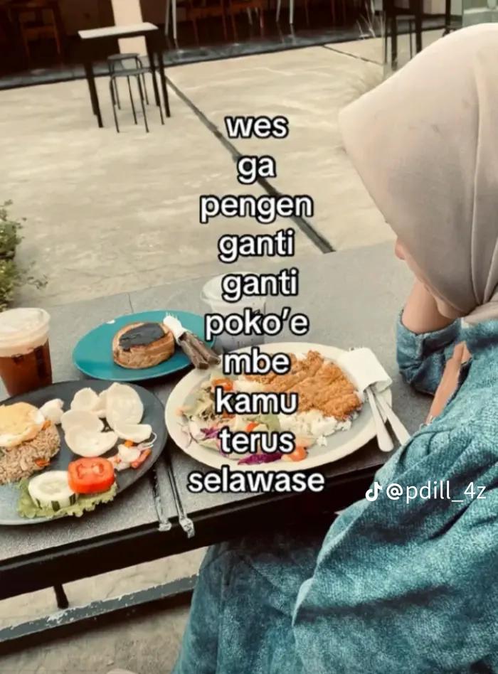 @๐๐๐๐ฐ๐ ๐ ๐ด๐ฌ๐