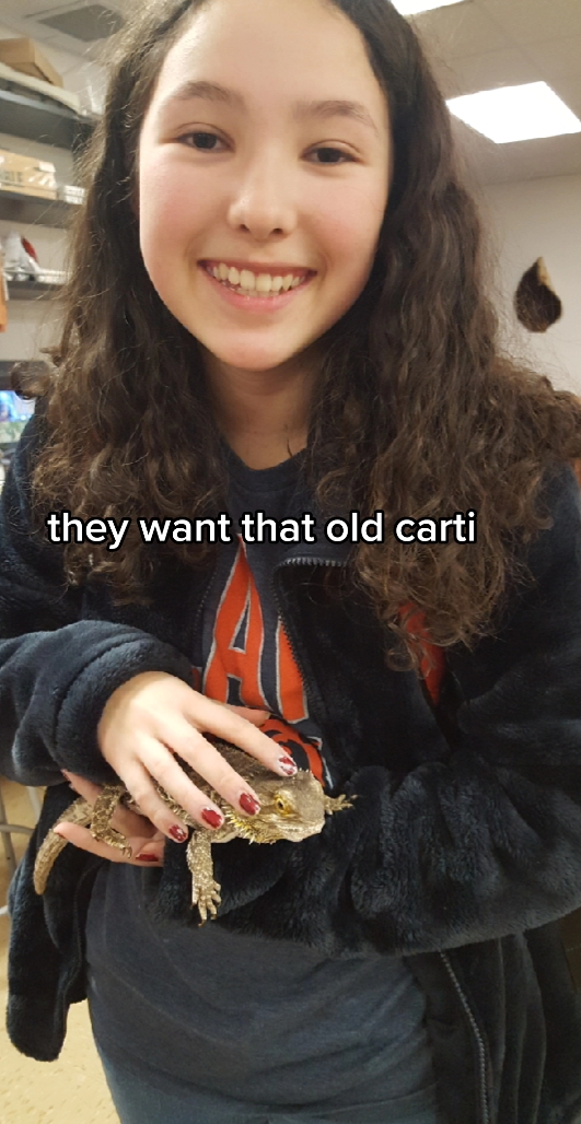 @Kiki
