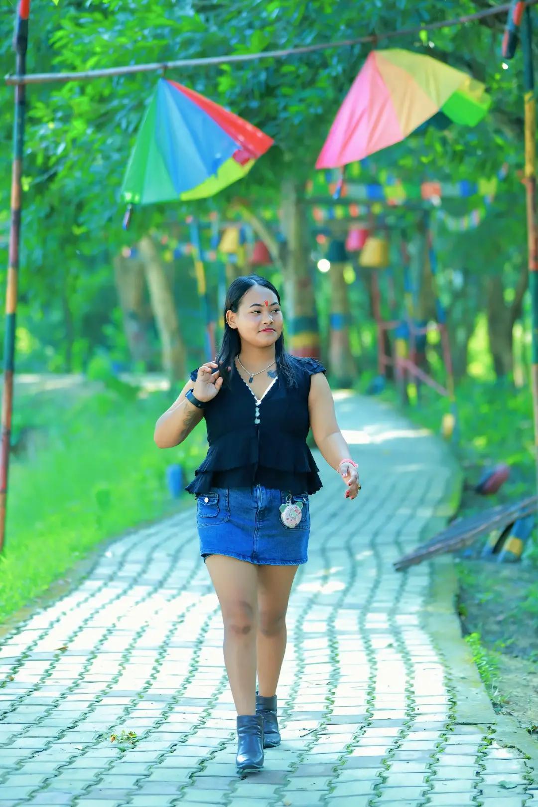 @Soniya Thakur...๐๐๏ธ๐๏ธ