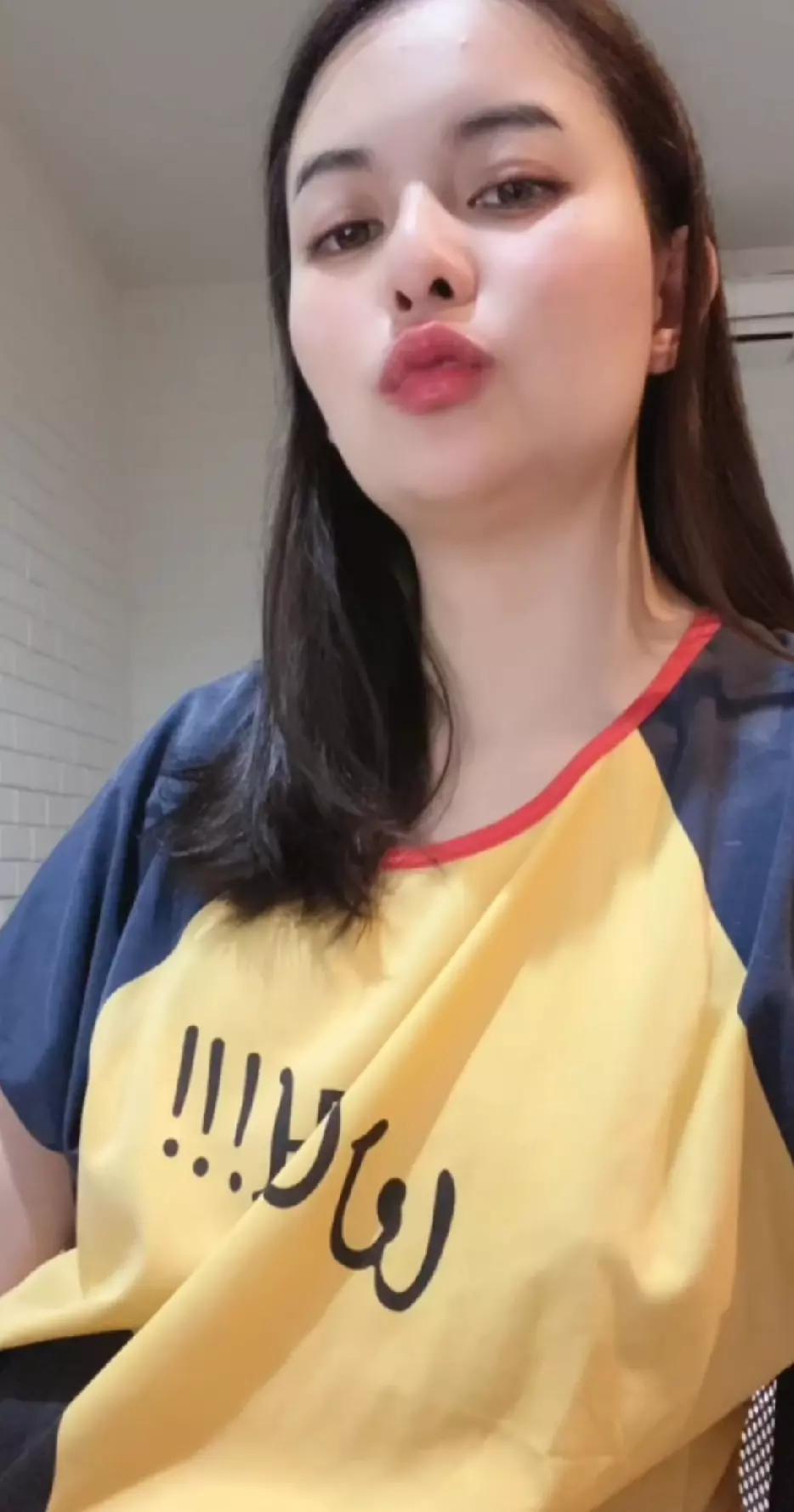 @adellia