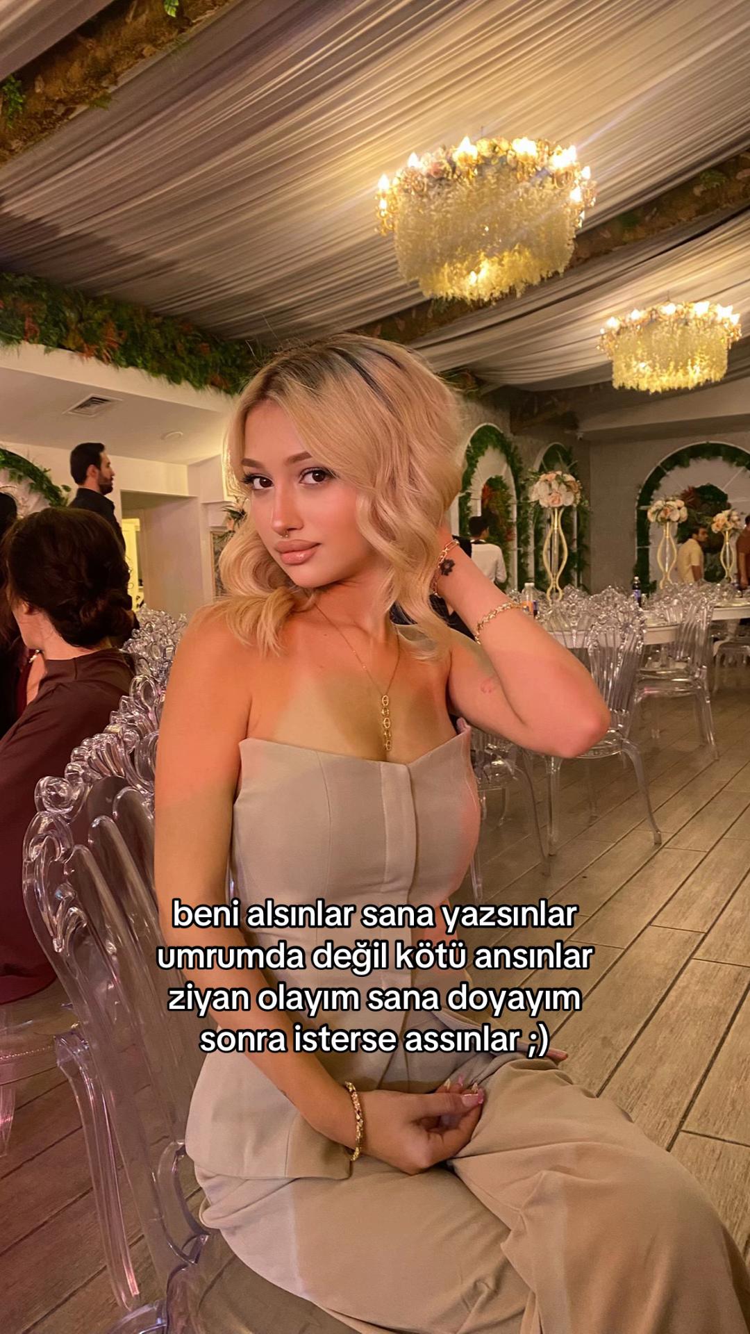 @aleynagokcee._