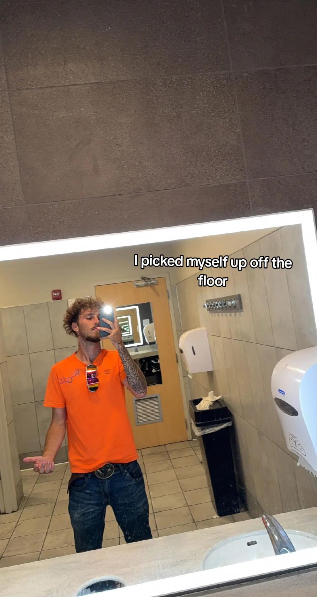 @️