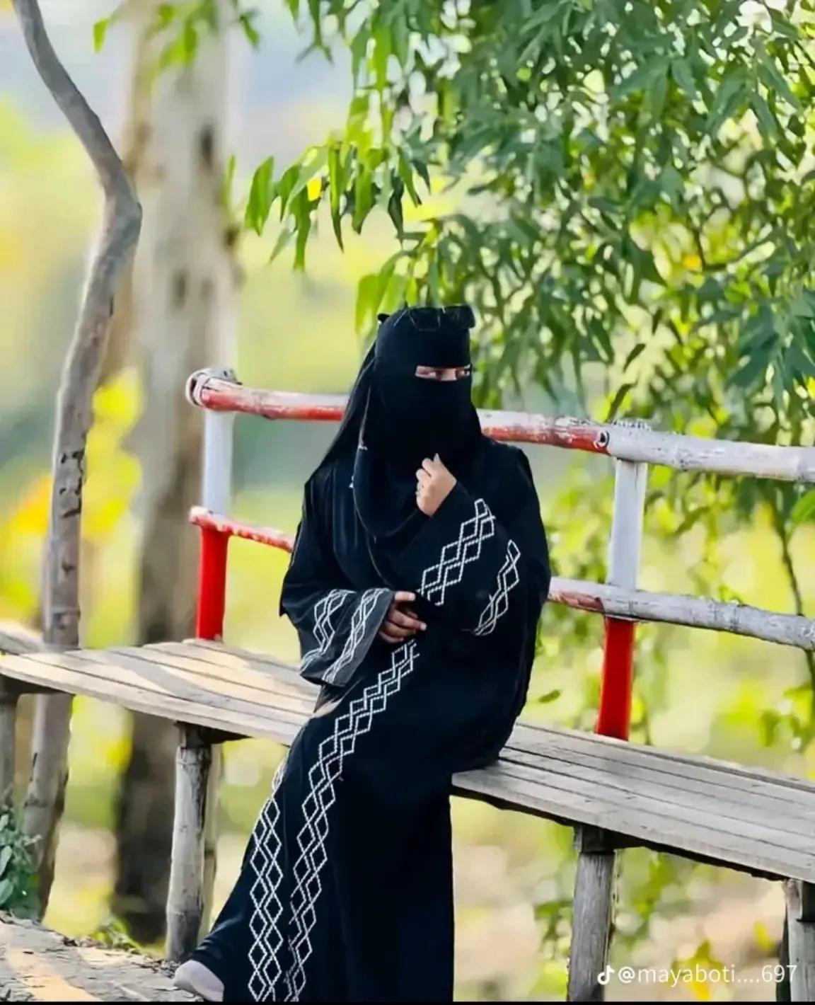 @সিনথিয়া রাহমান
