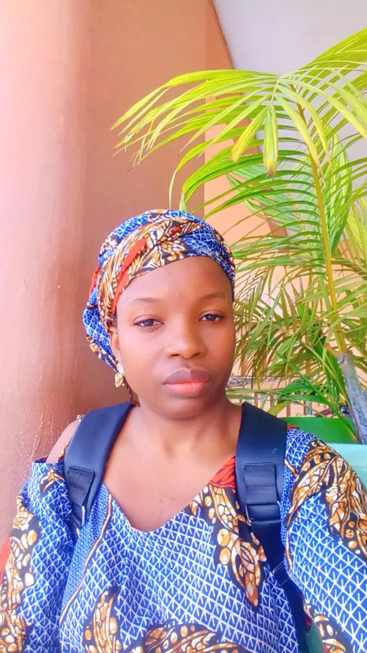 @tichabibi8