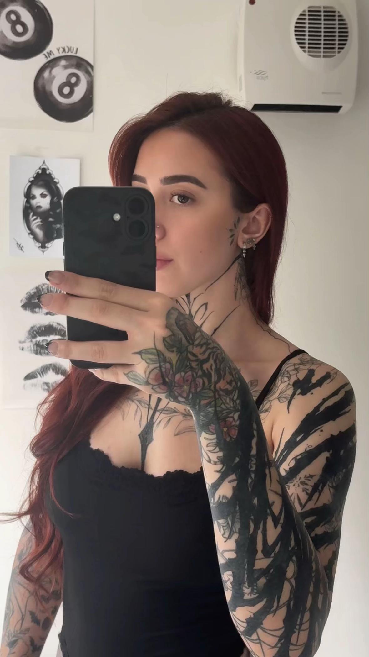 @🖤 Julia 🖤