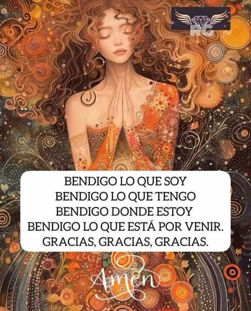@Gloria María