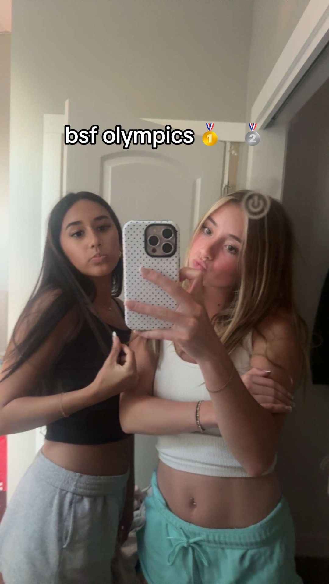 @😗💚
