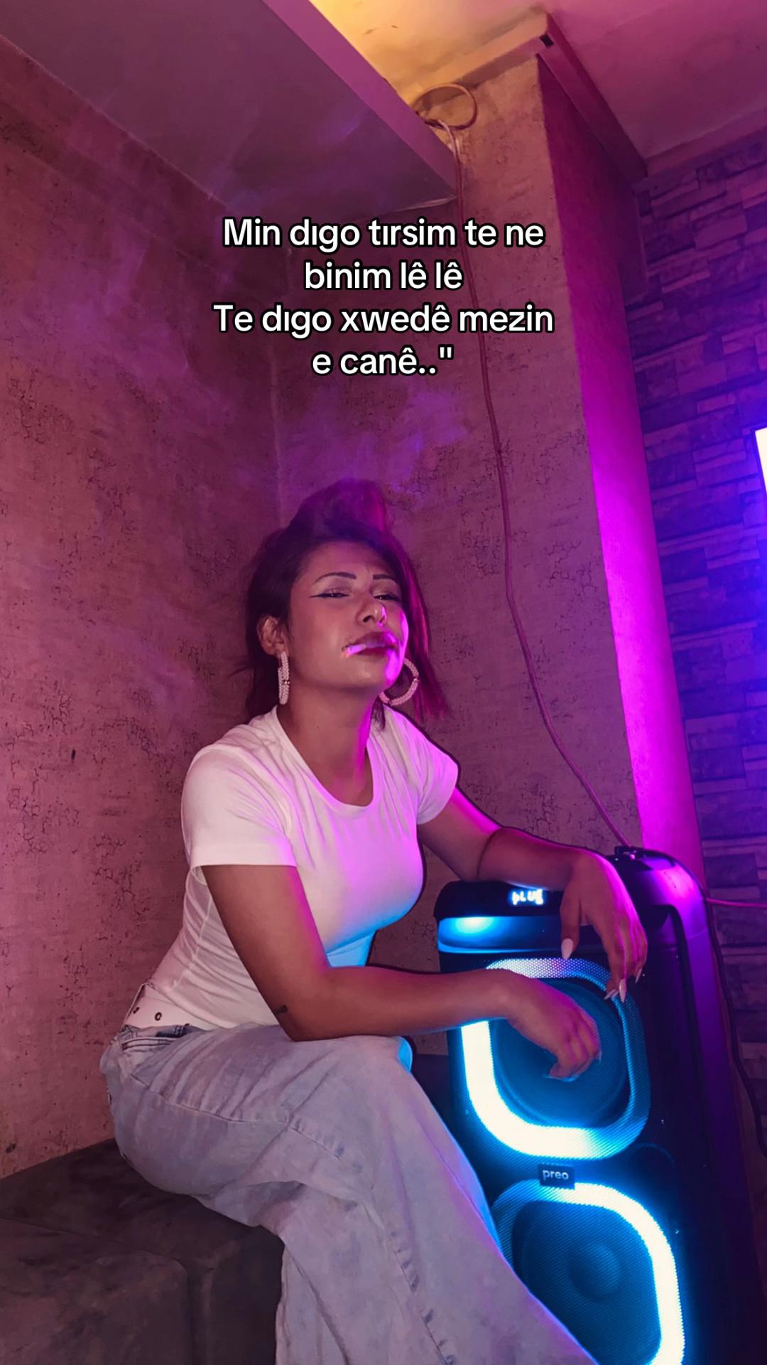 @Zehra 🥂