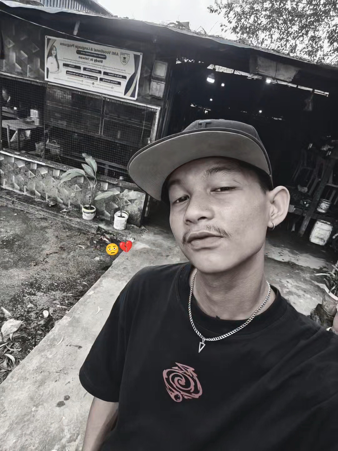 @H🕸️