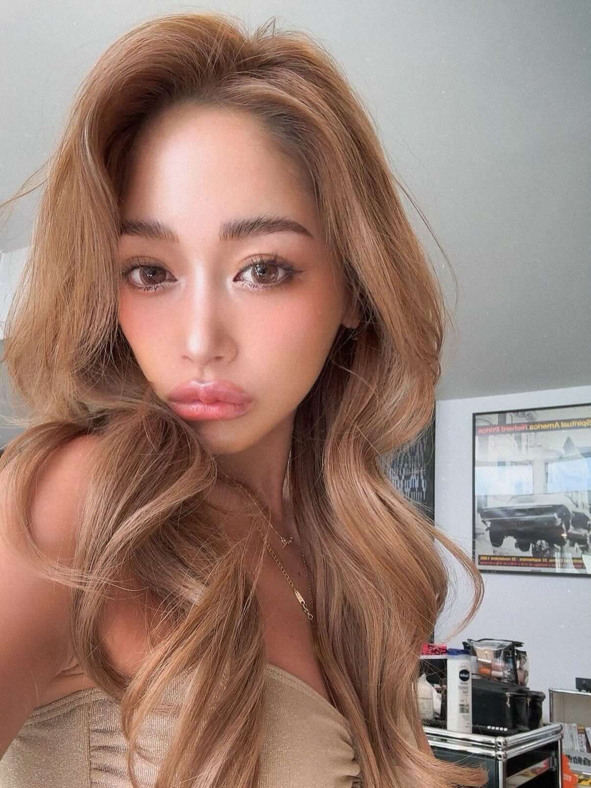 @H