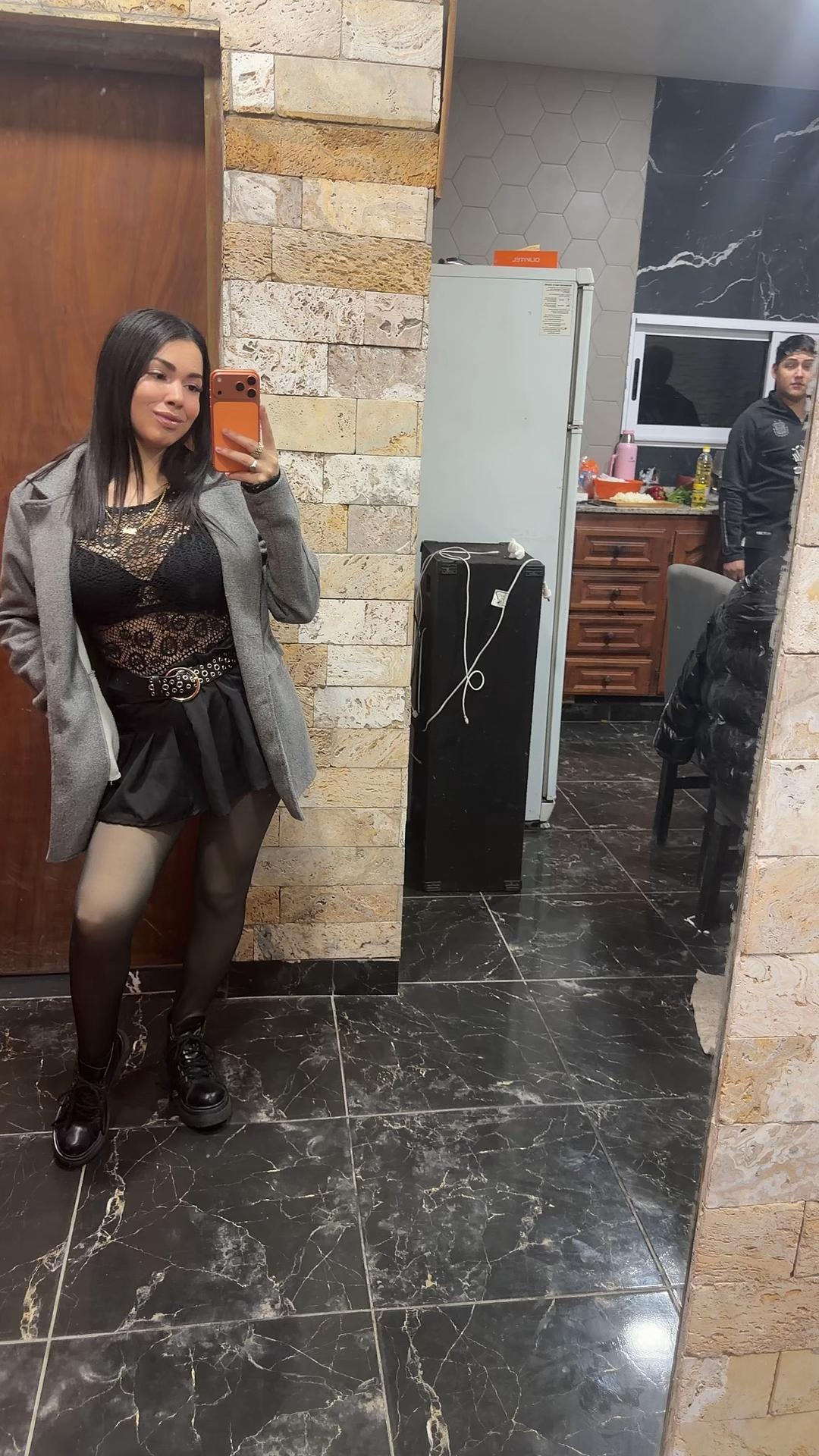 @Micaela