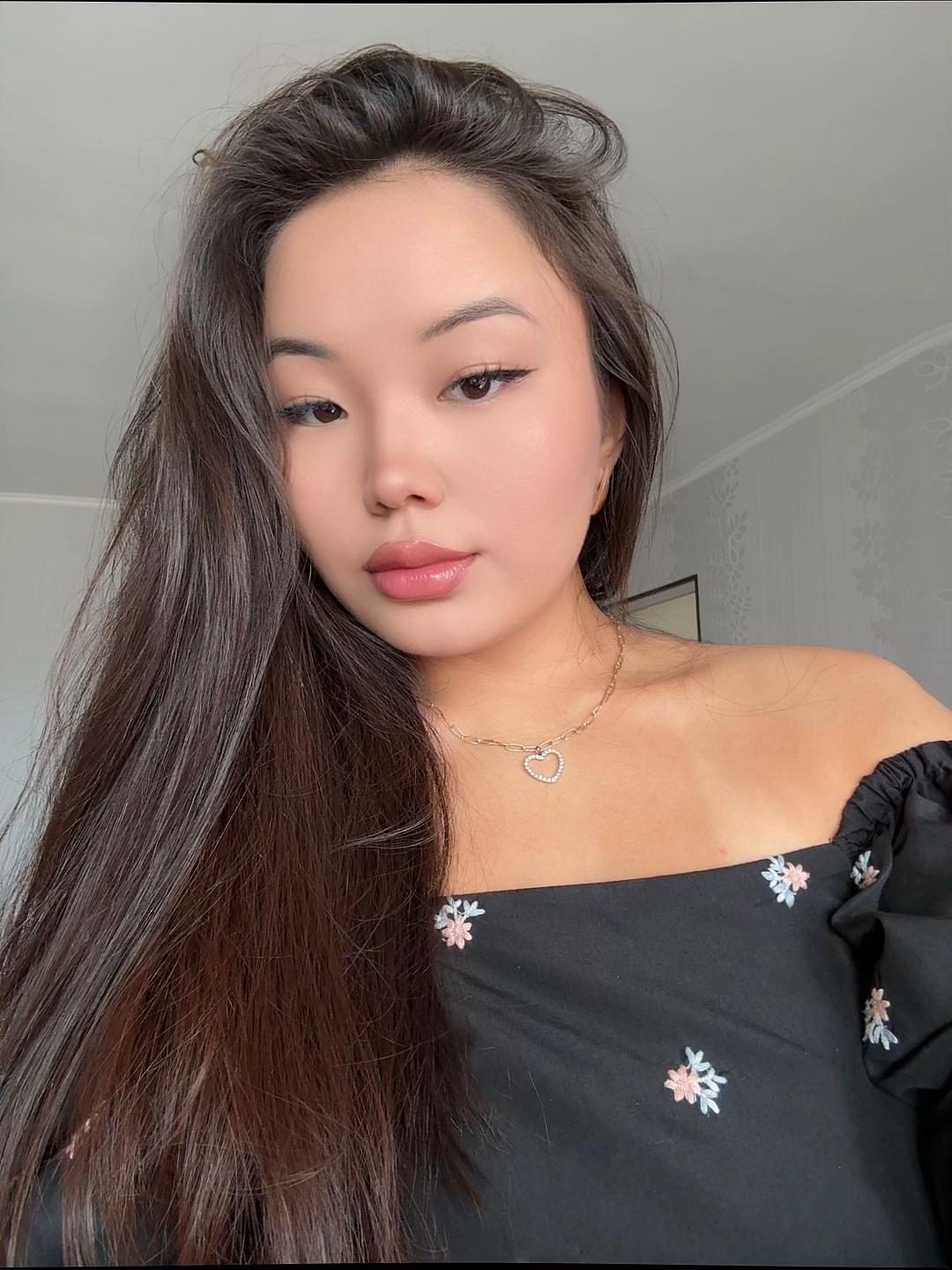 @aknurkaa