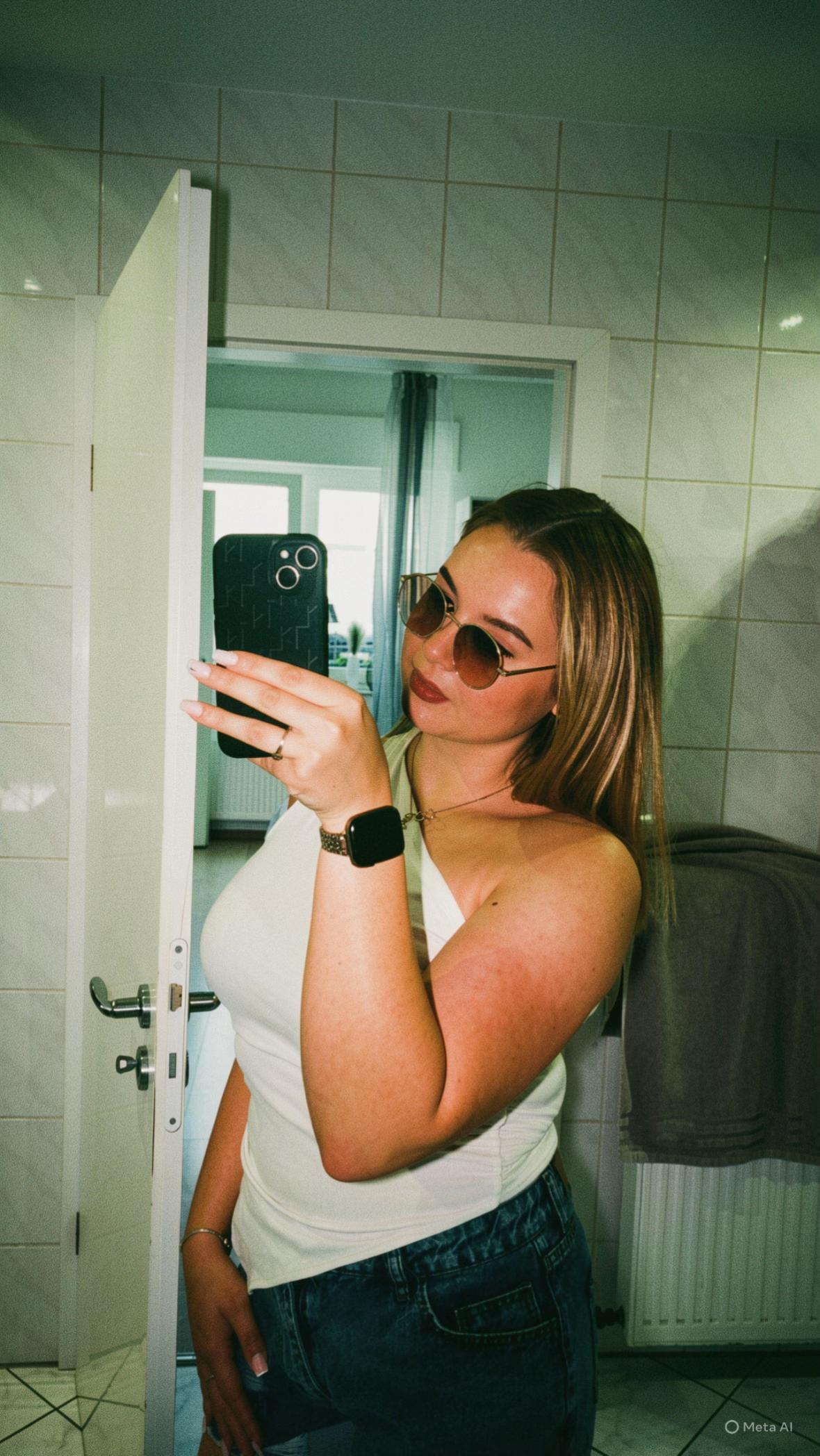 @𝑨𝒍𝒆𝒂🌺