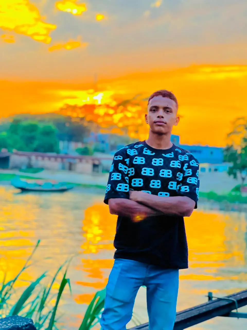 @IK 🥰🤟.. AKASH☠️⚽🤟🇧🇩