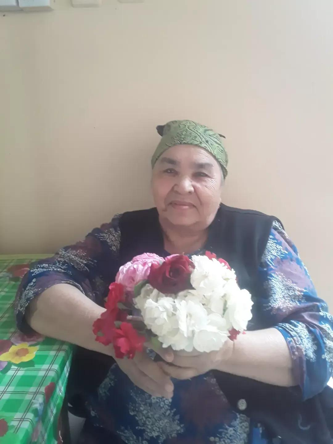 @☘️ YONCA GÜLÜ ☘️