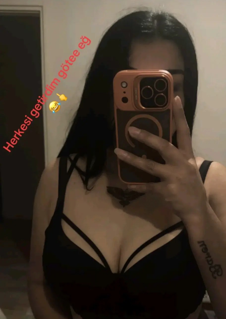 @Karagül (Merve) diva 🖤🩷