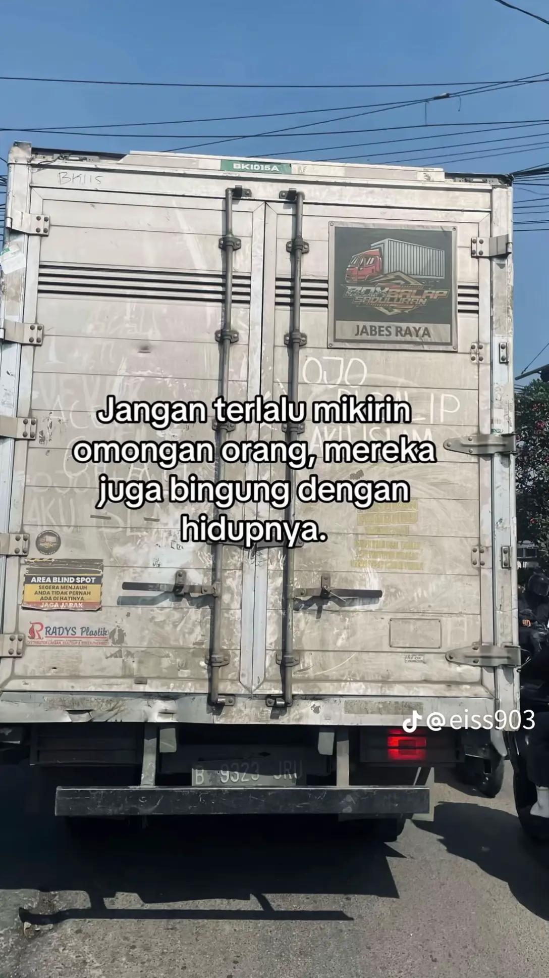 @la