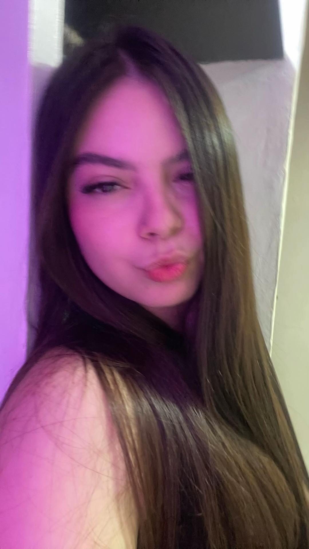 @👸🏻A