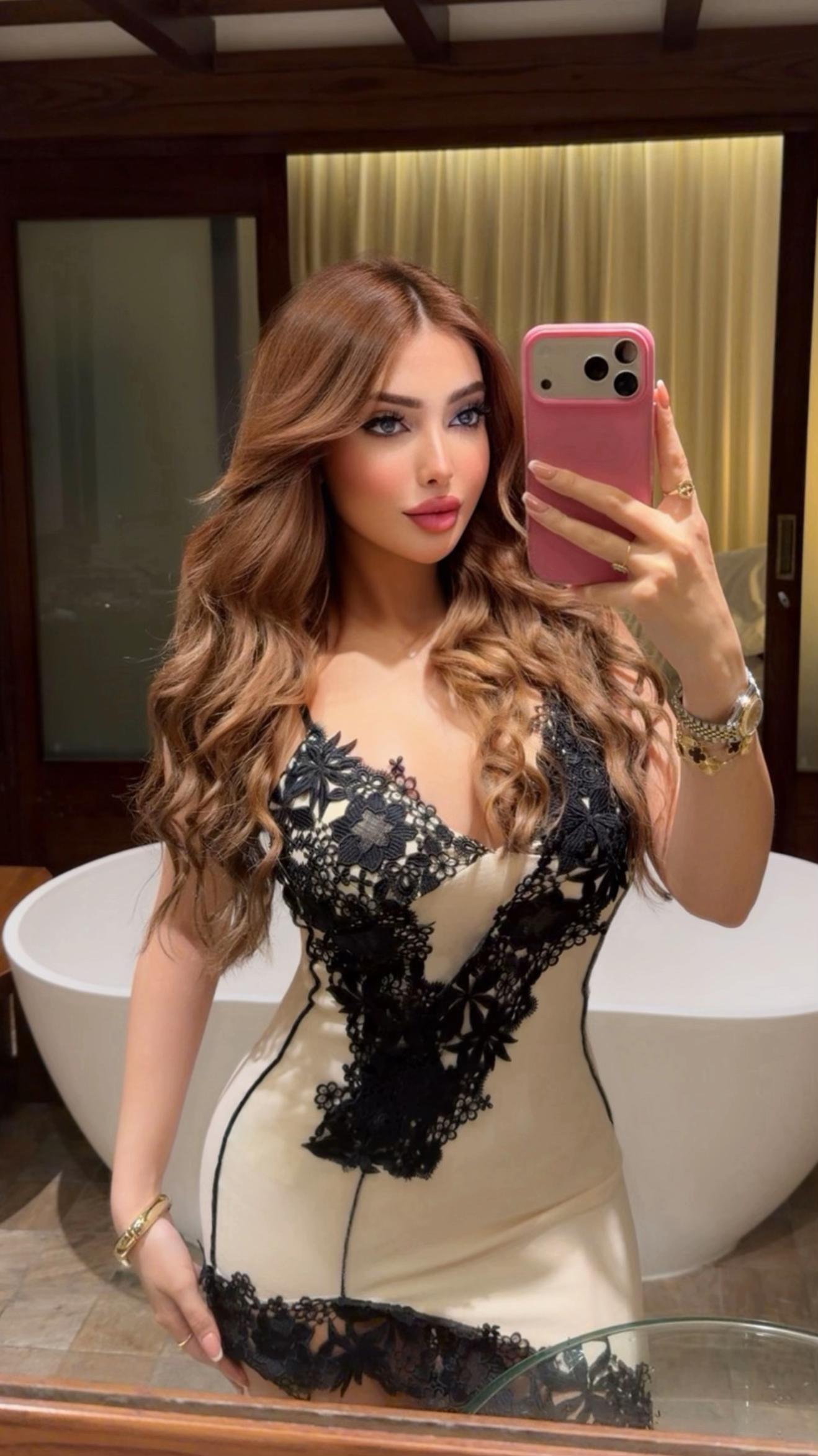 @NOURA🦢