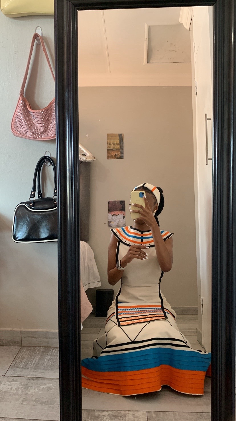 @𝐓𝐡𝐨𝐫𝐢𝐢
