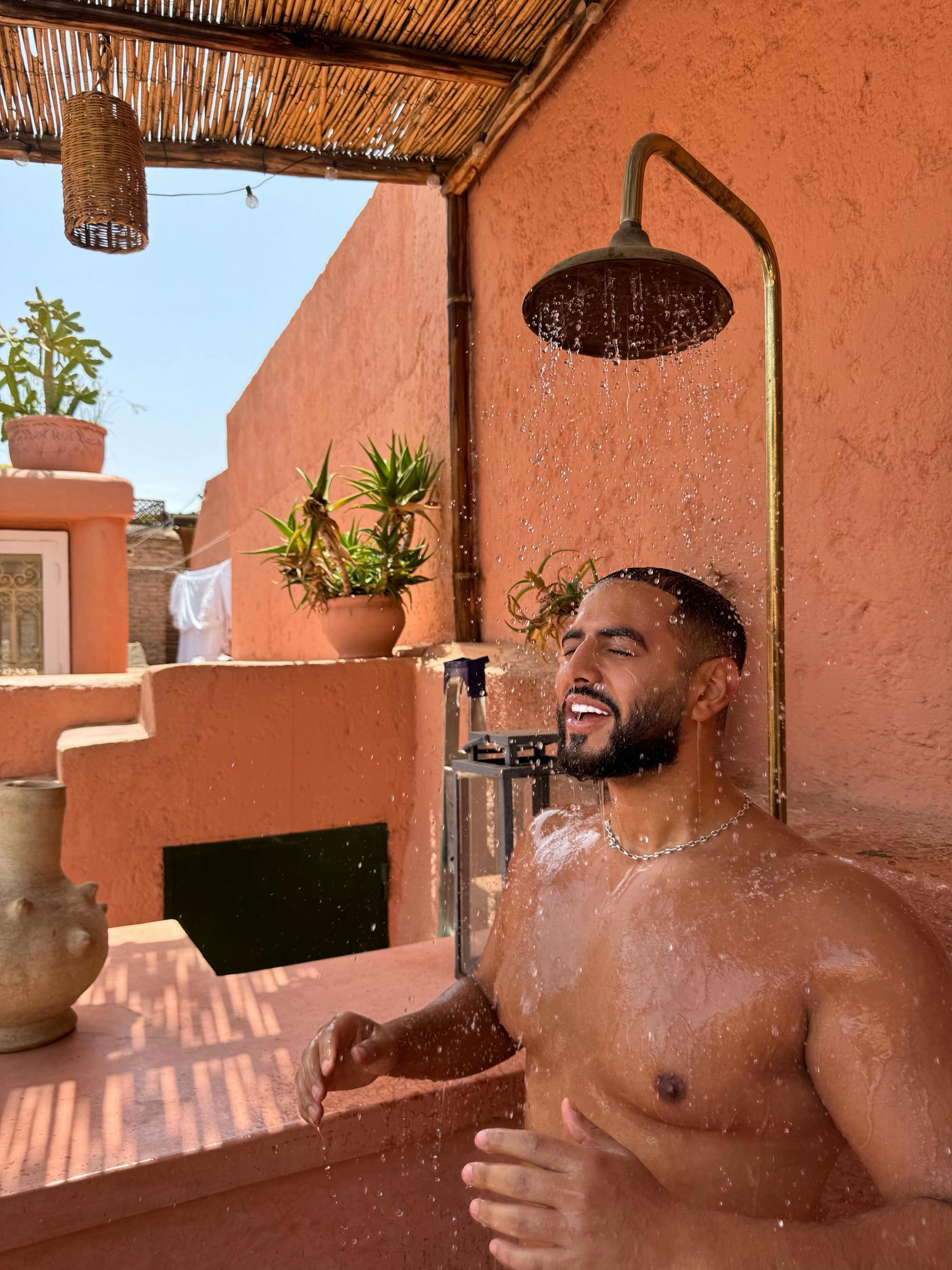 @أيمن