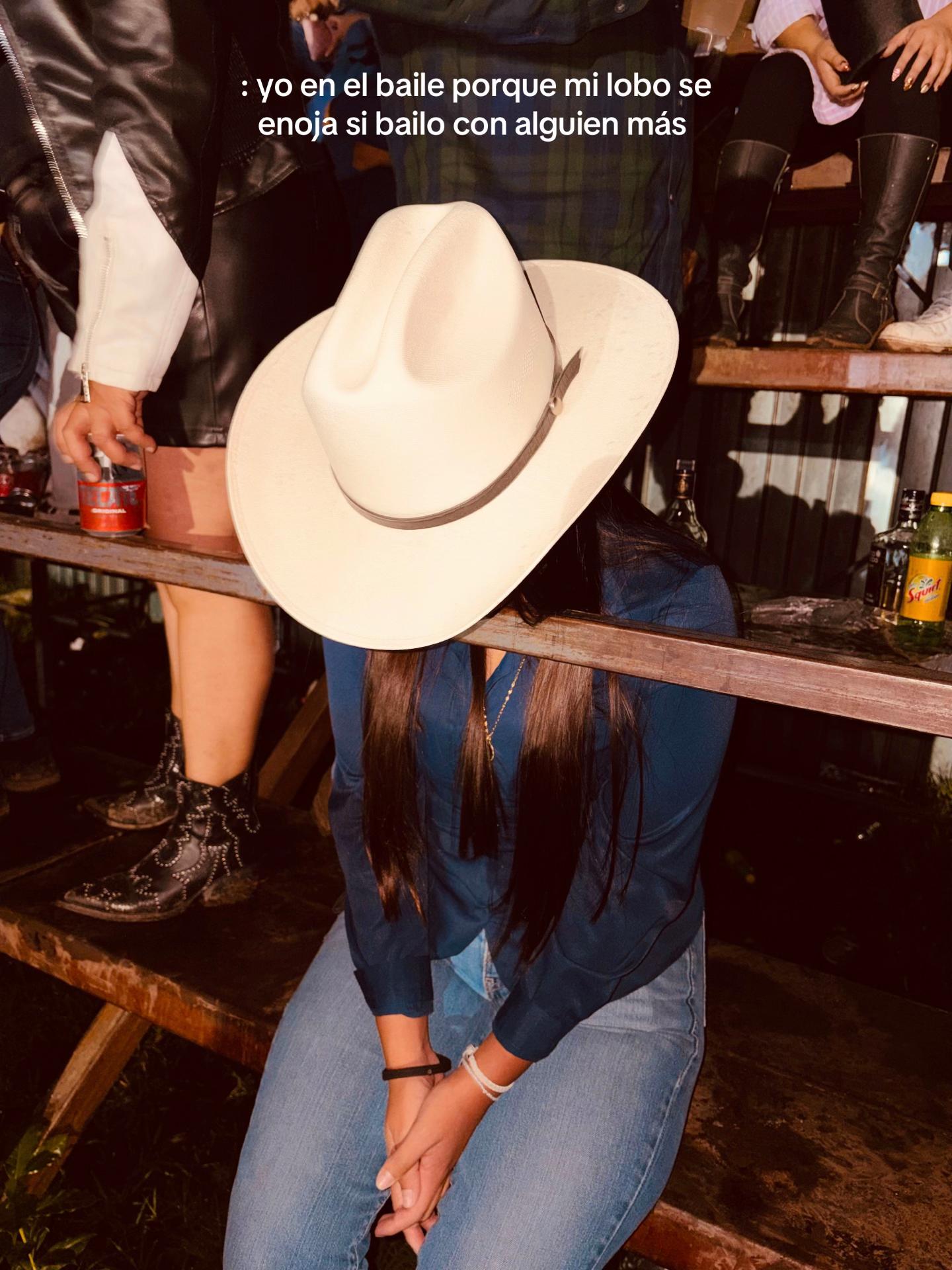@zamora🦦