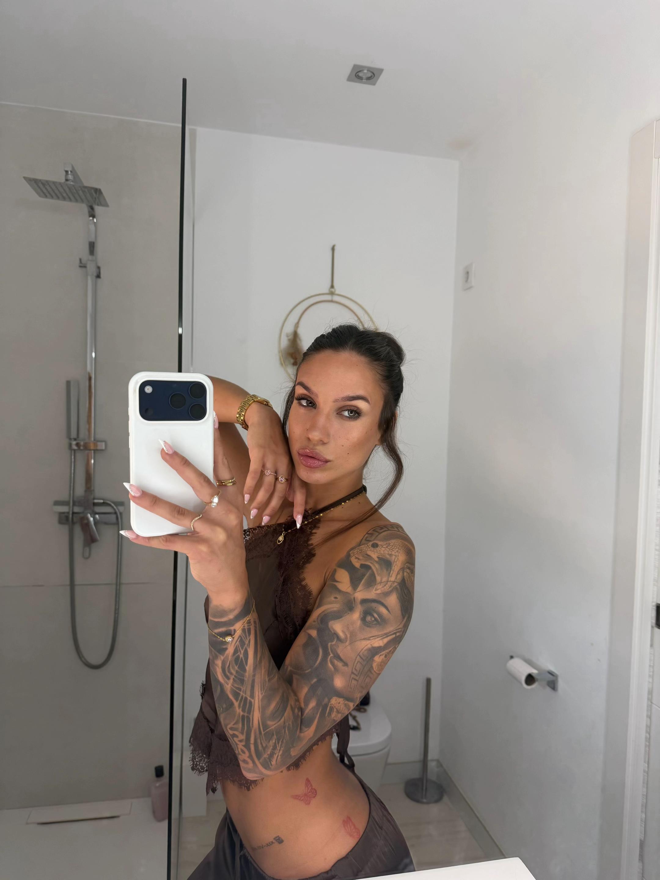 @1raquel19