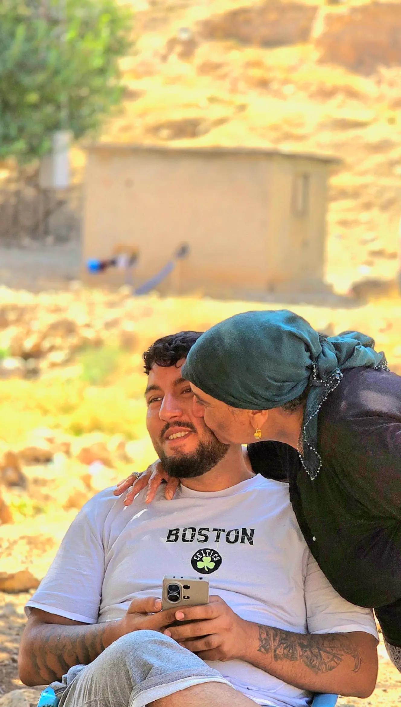 @E'Hamit &Ouml;zka'n