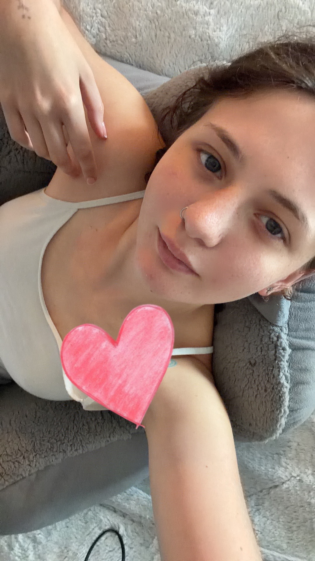 @roses_r_blue