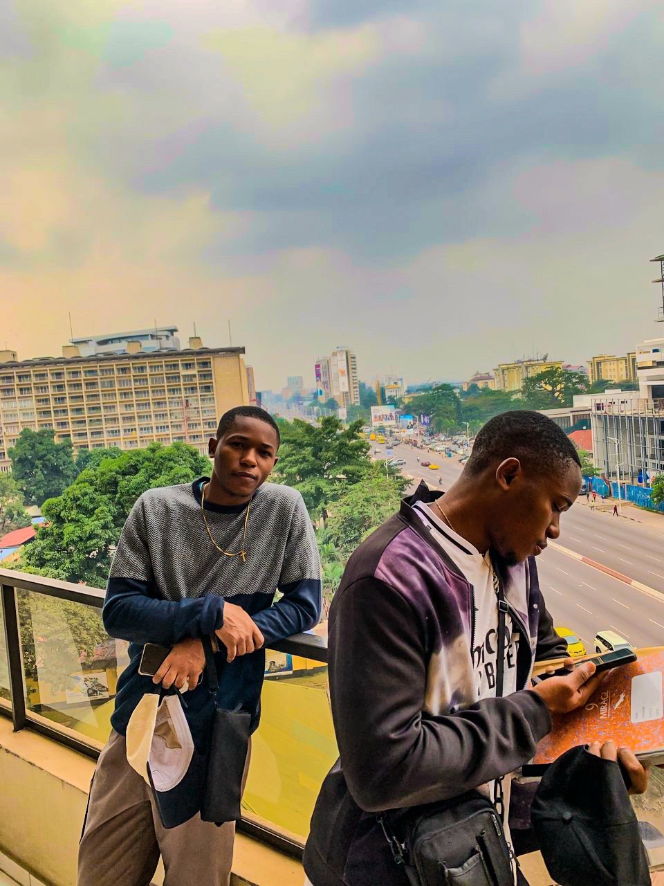 @Chérubin_jumeau_🇨🇩🐆🎧