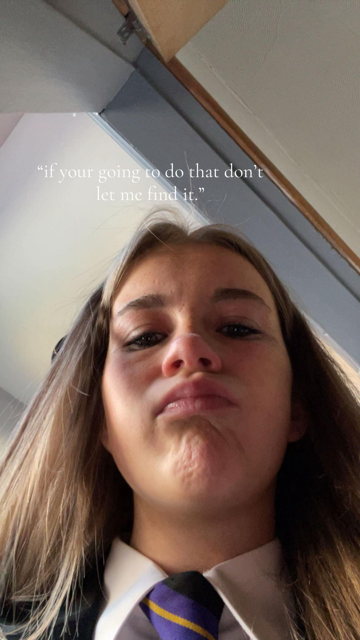 @𑣲br