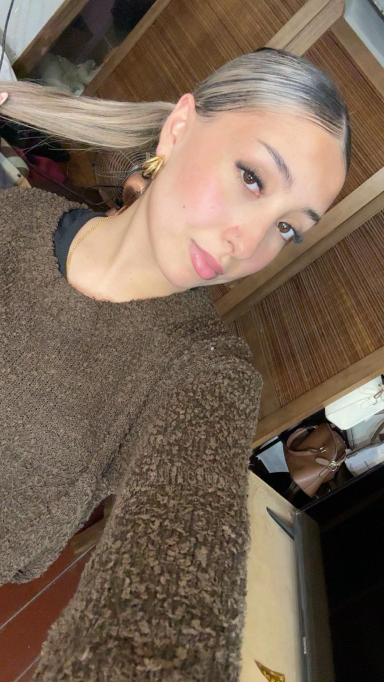 @👸🏼