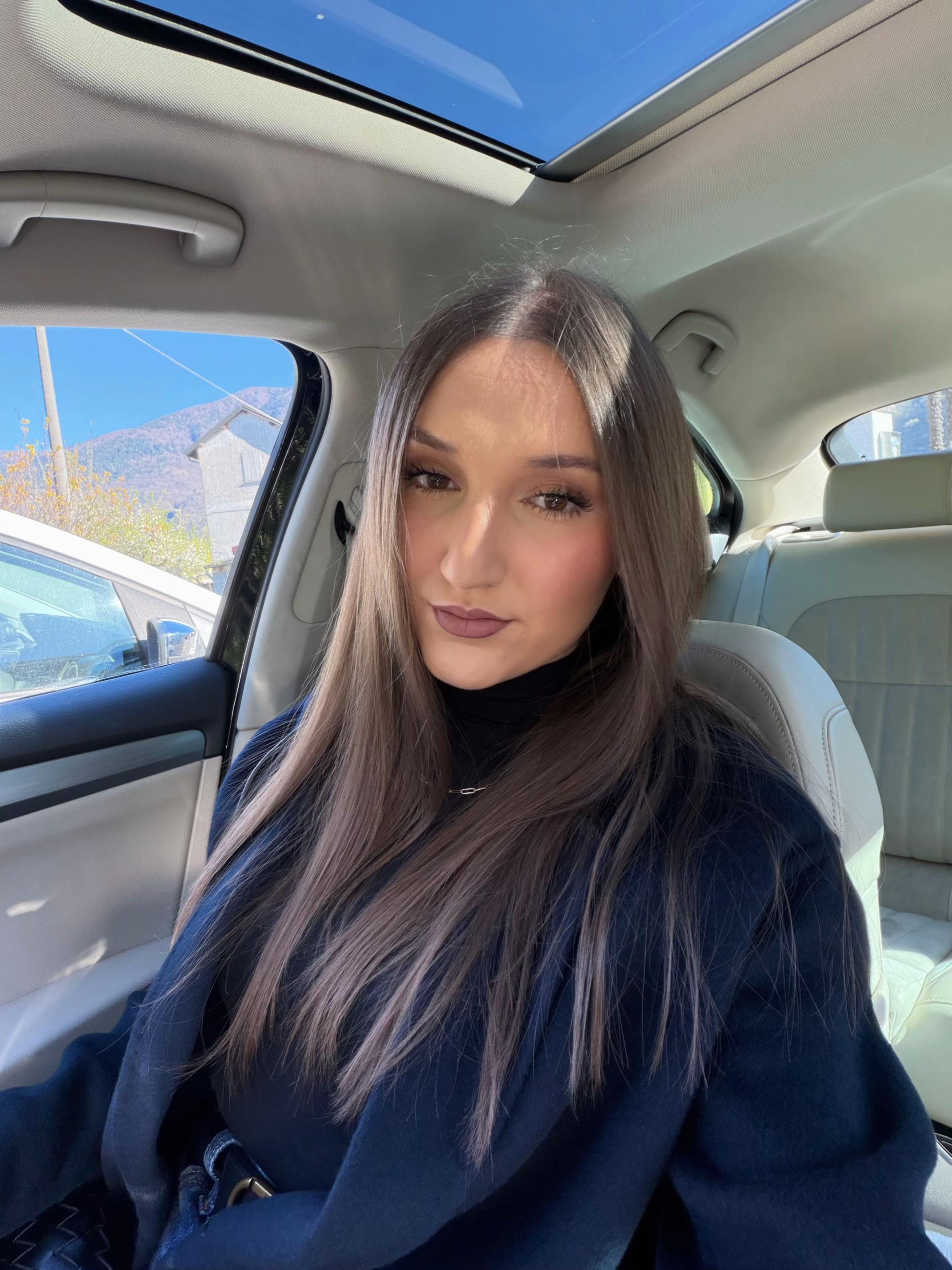 @Isabella