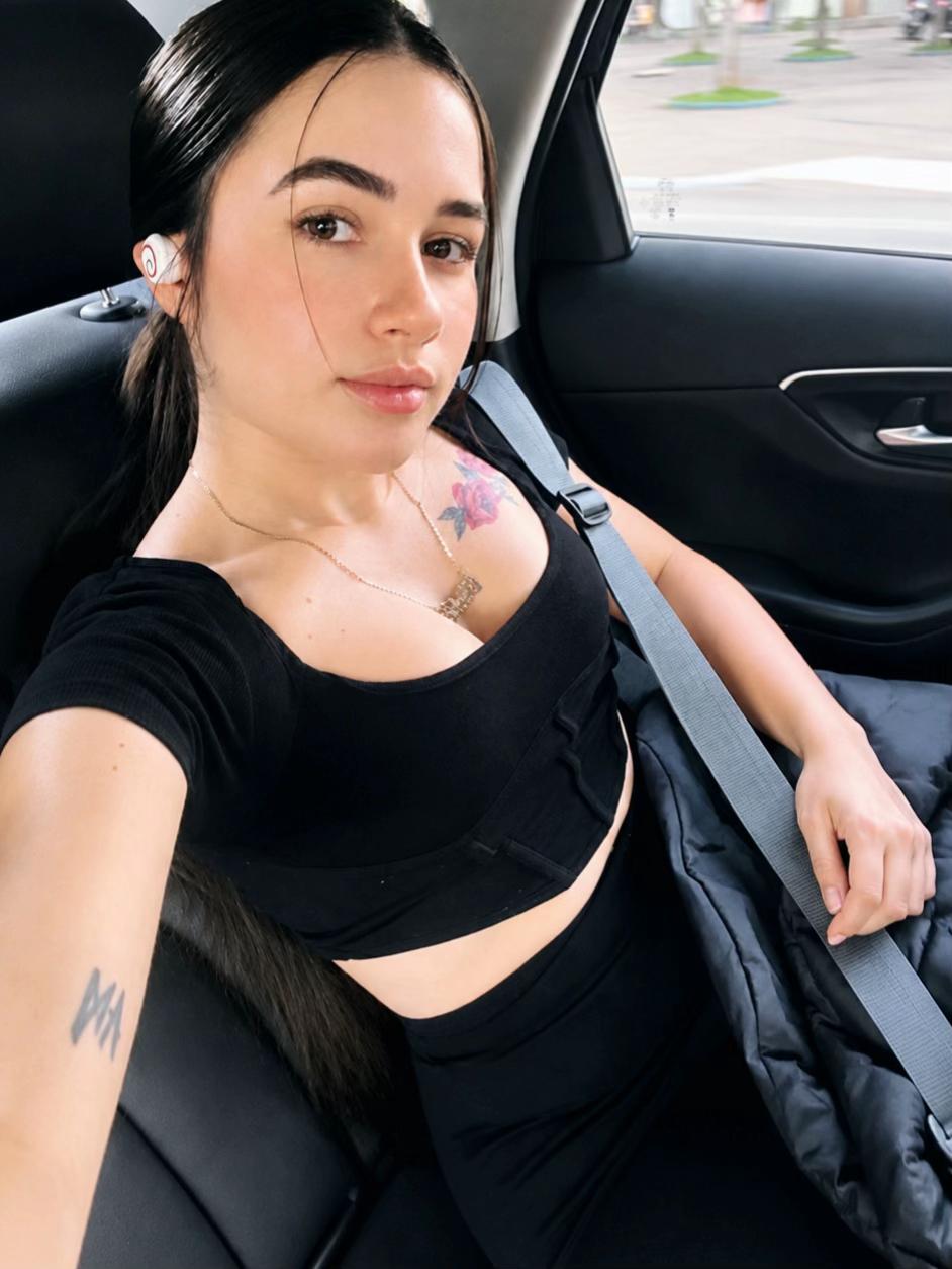 @Cindy Castillo 👑