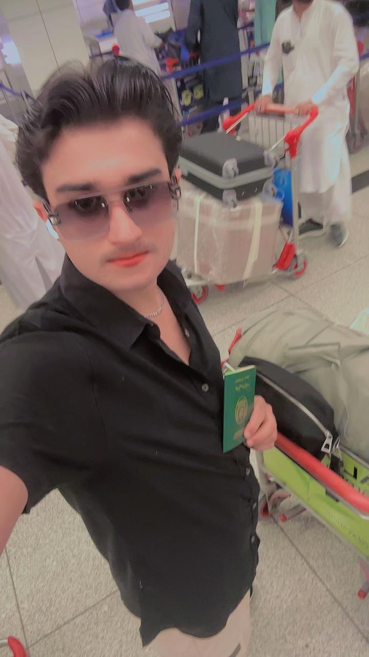 @čHöȚâ ŚêŤ1 🇦🇪💫💫