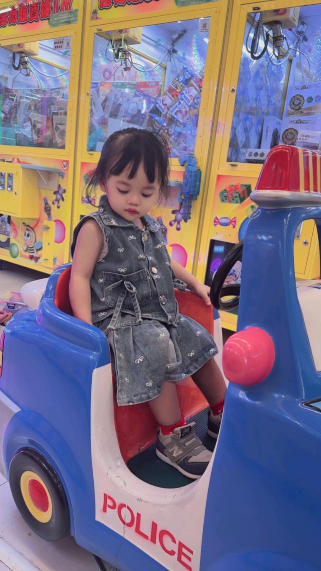 @Adelia changhelpina 🇹🇼🇮🇩