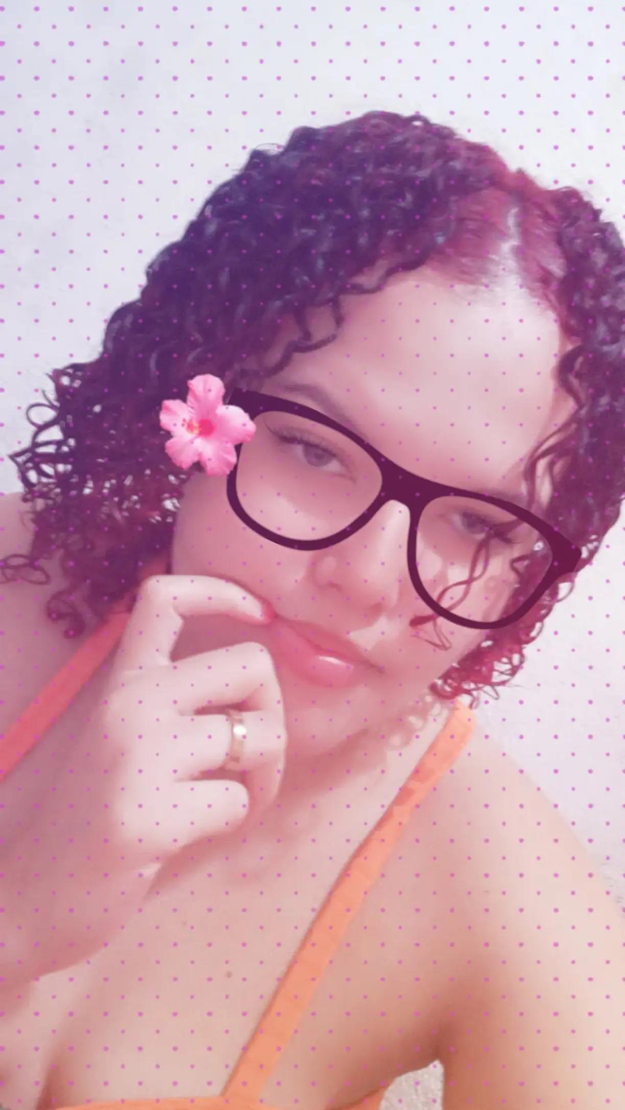 @Emilly Maria