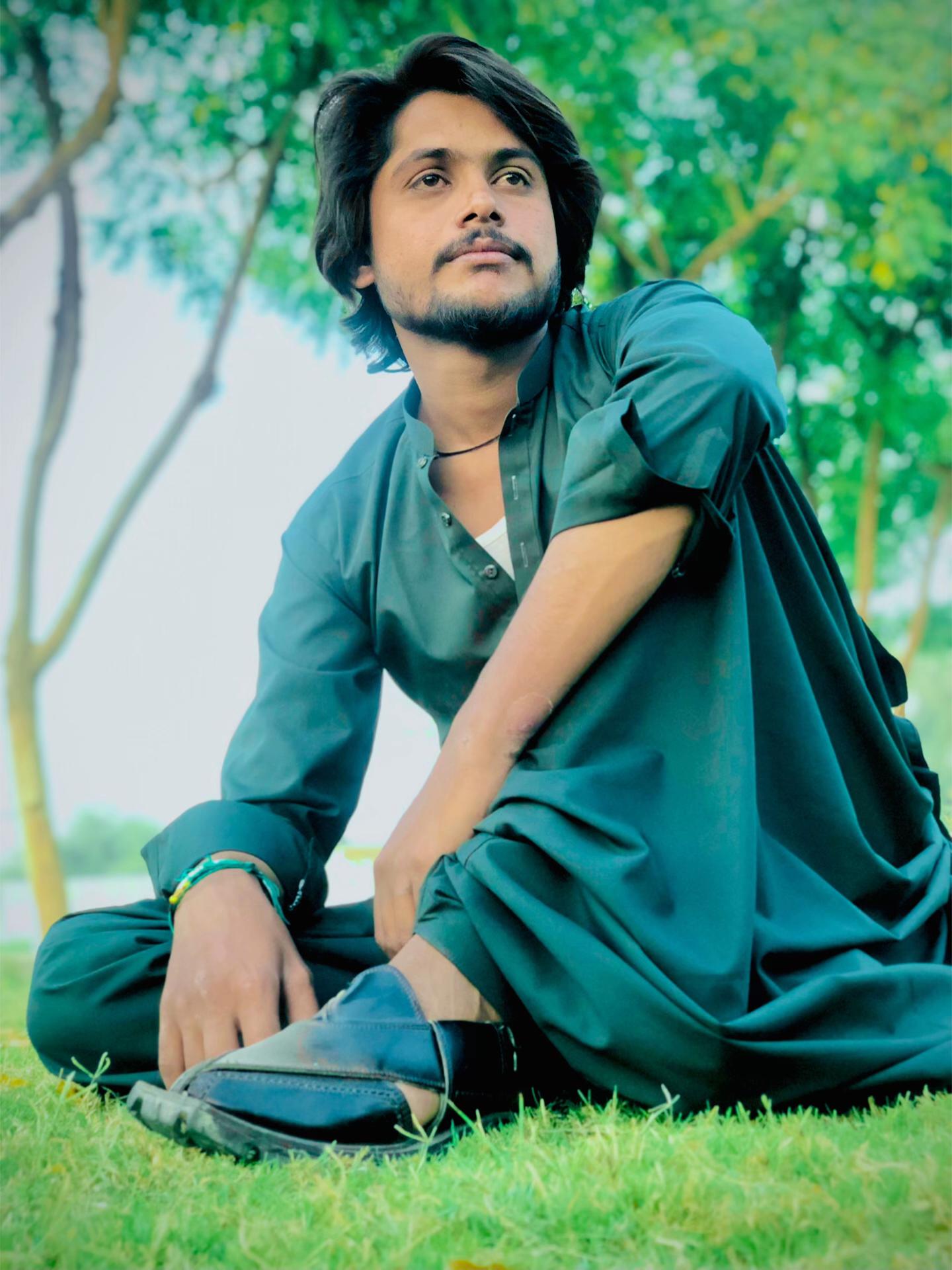 @Ayaz_Alee