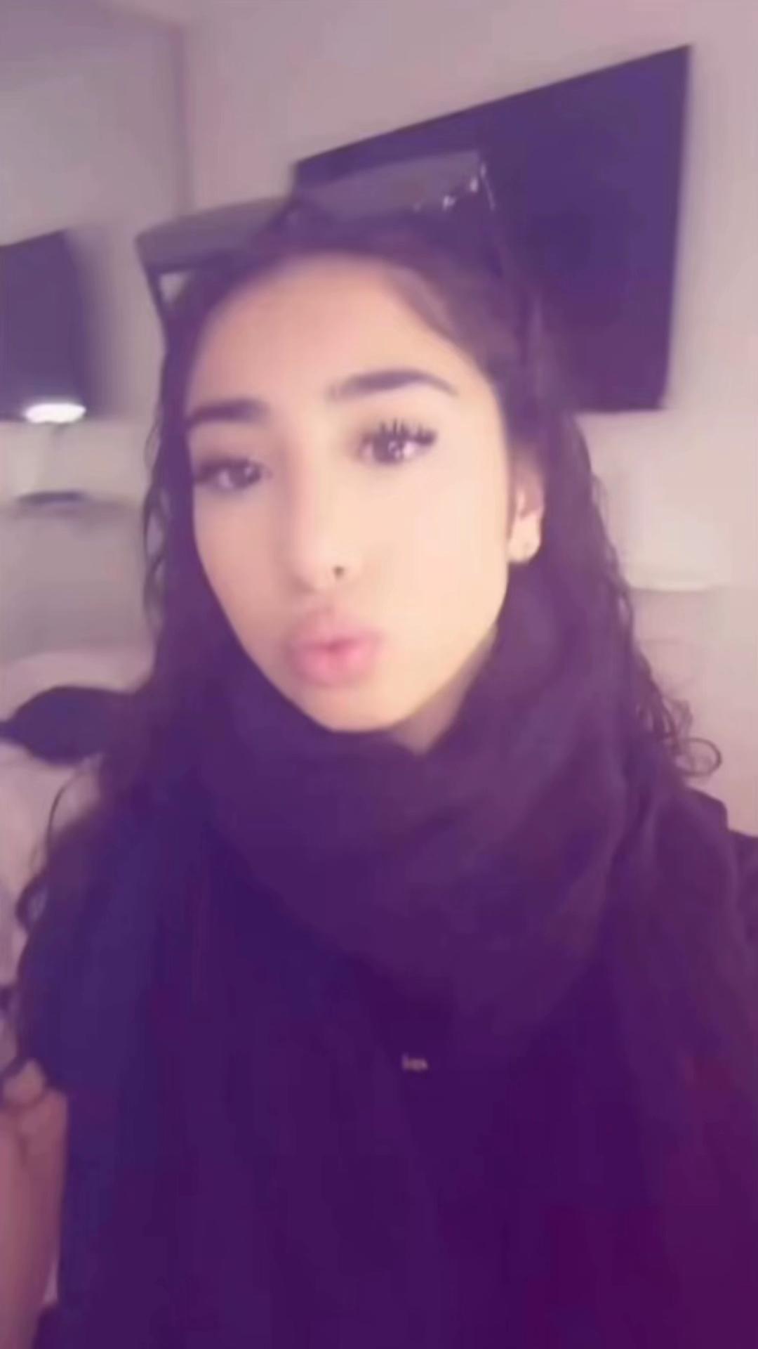 @𝓩𝓪𝓻𝓪