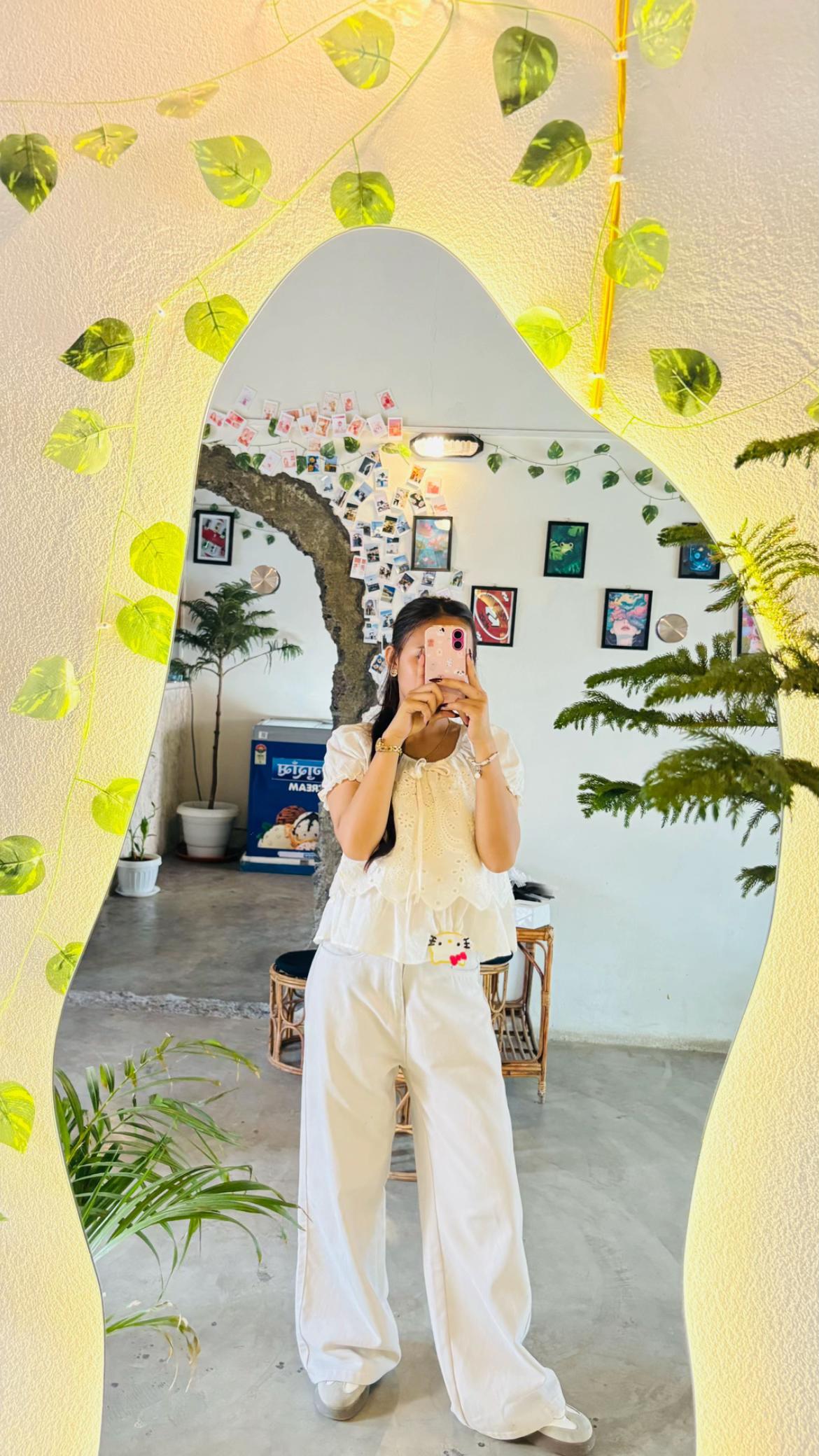 @Aayushapari🤪