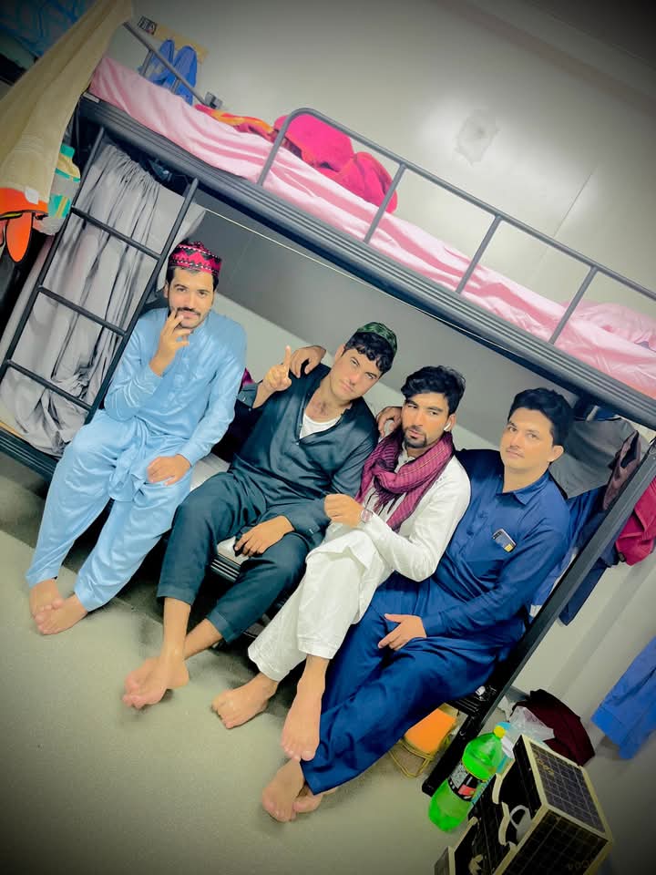 @""گیلمن مومند""