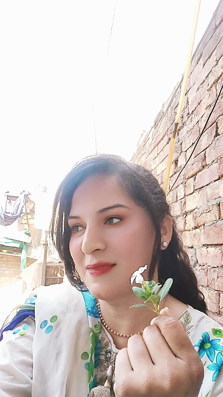 @Meerab ki mama