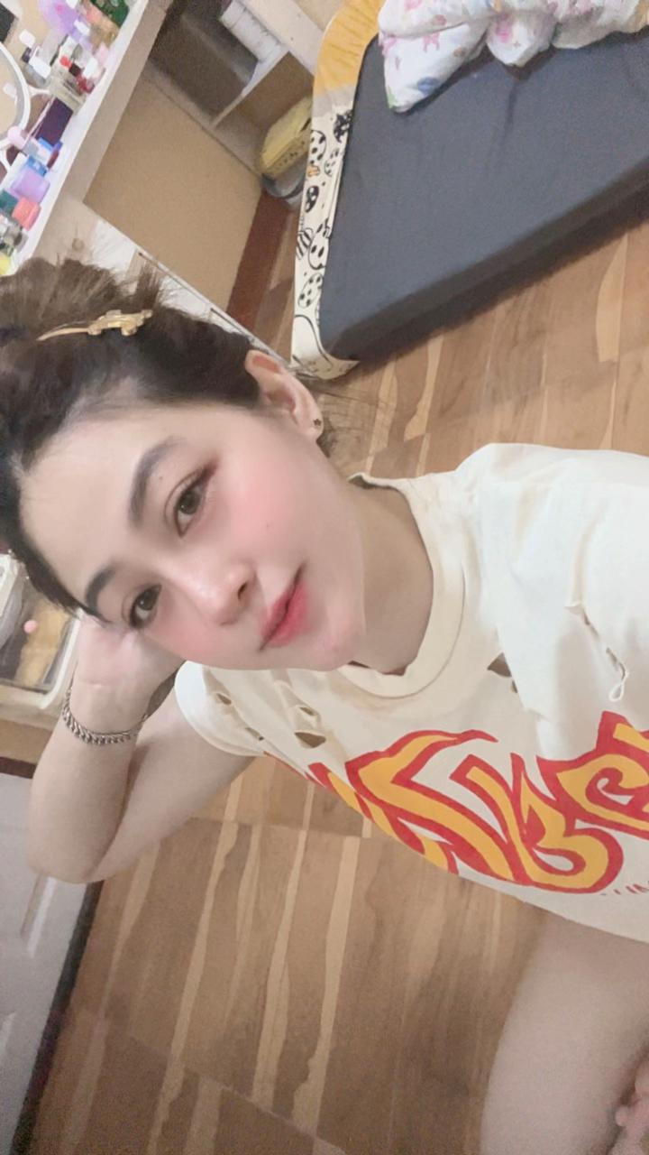 @nisachon