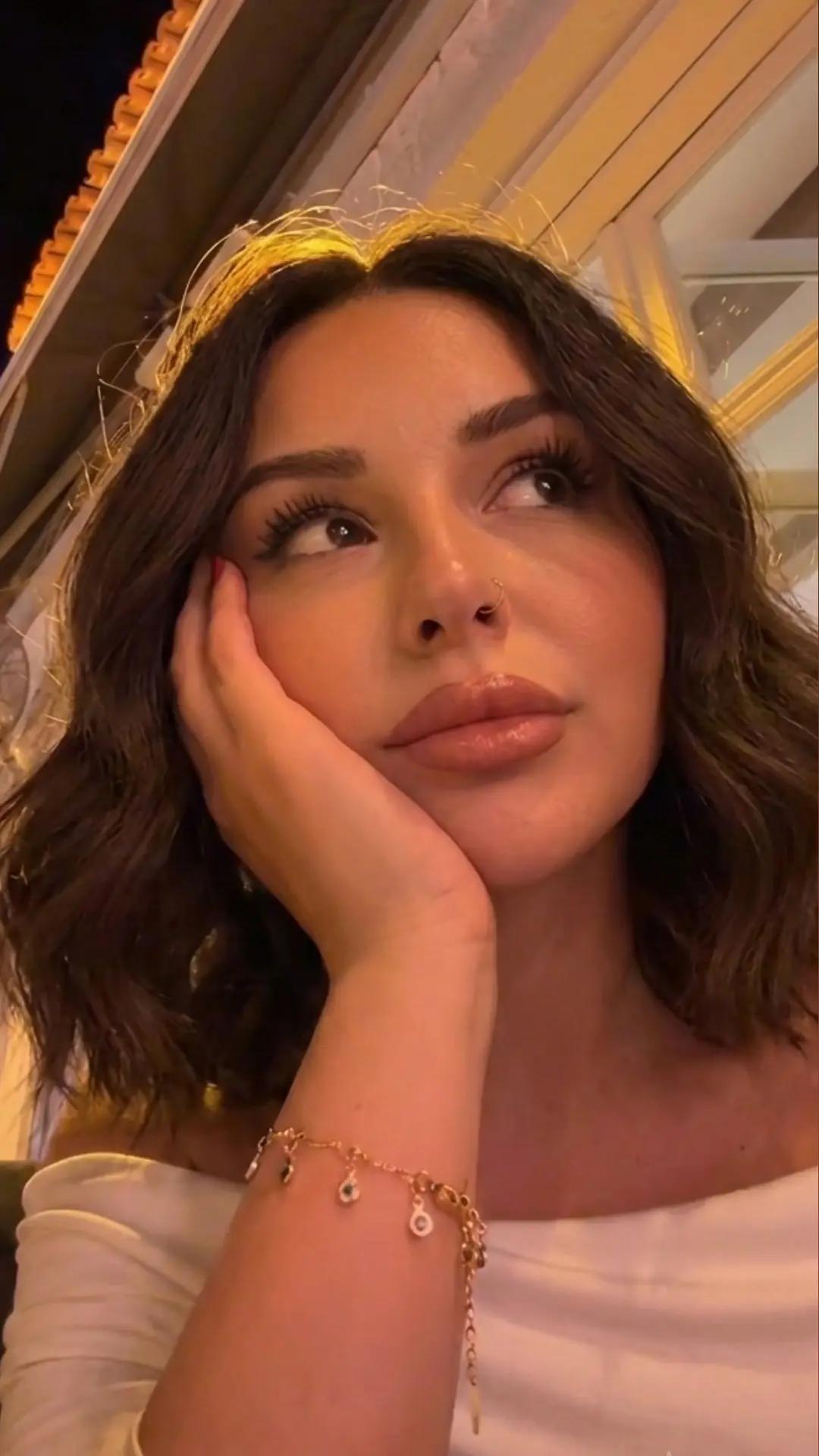 @𝓛𝓮𝓻𝓪.