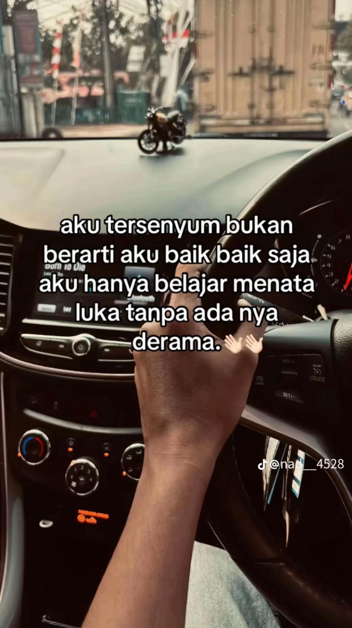 @Nitaa니타
