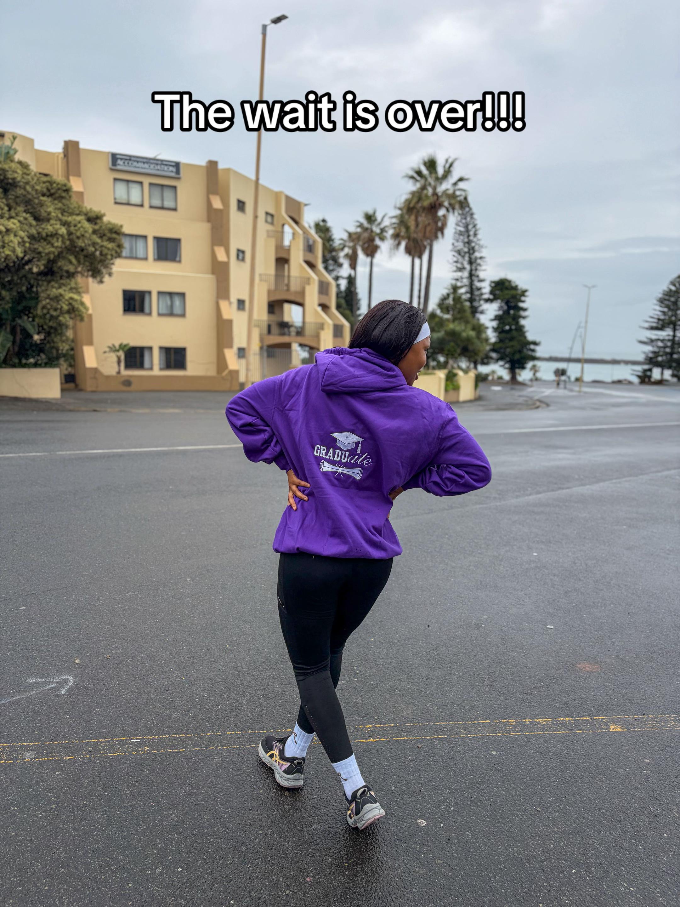 @busiesholo