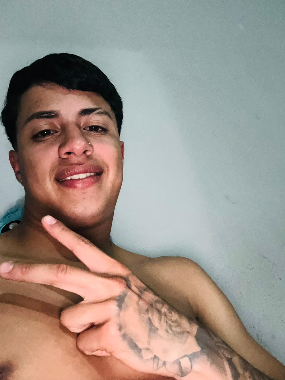 @cesita💥