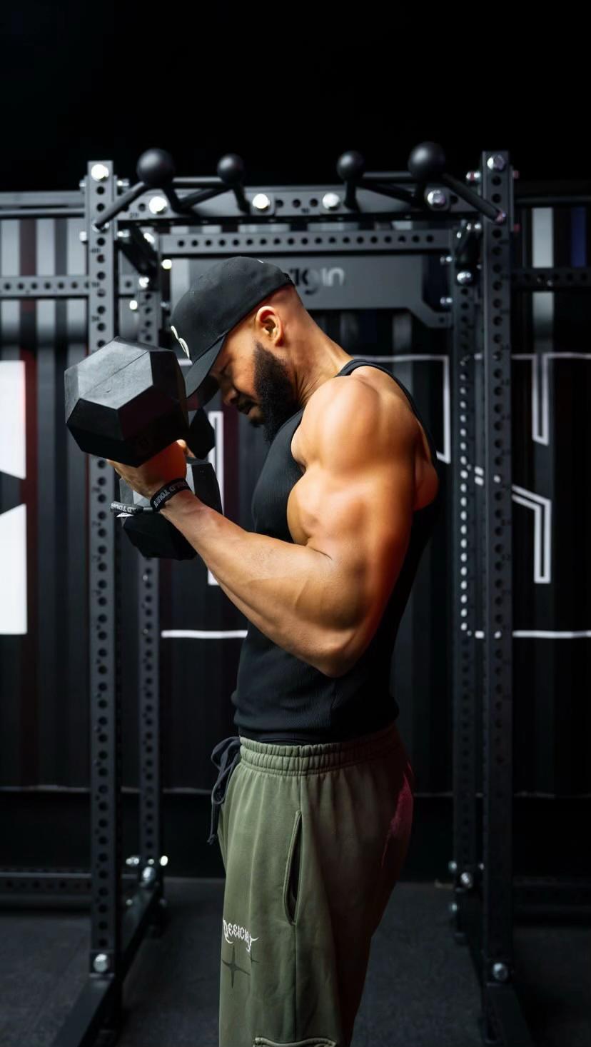 @HWRFITNESS