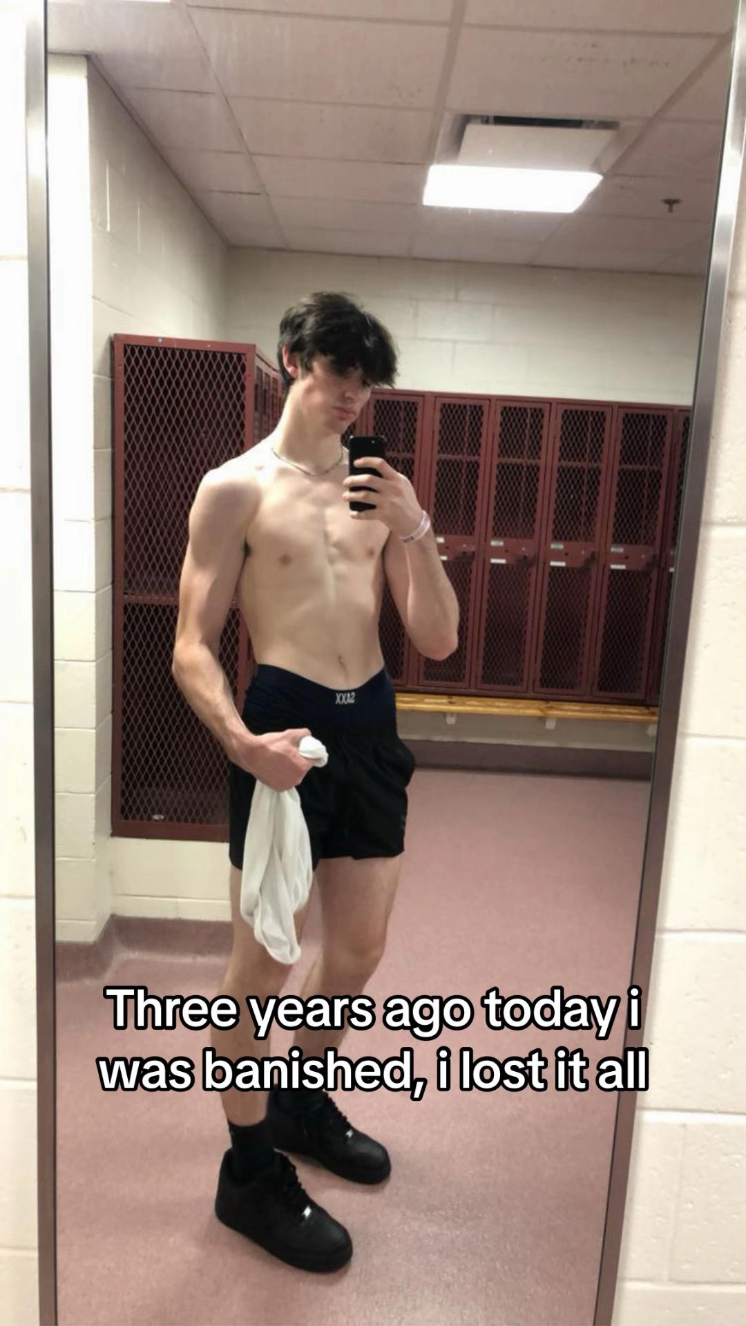 @️