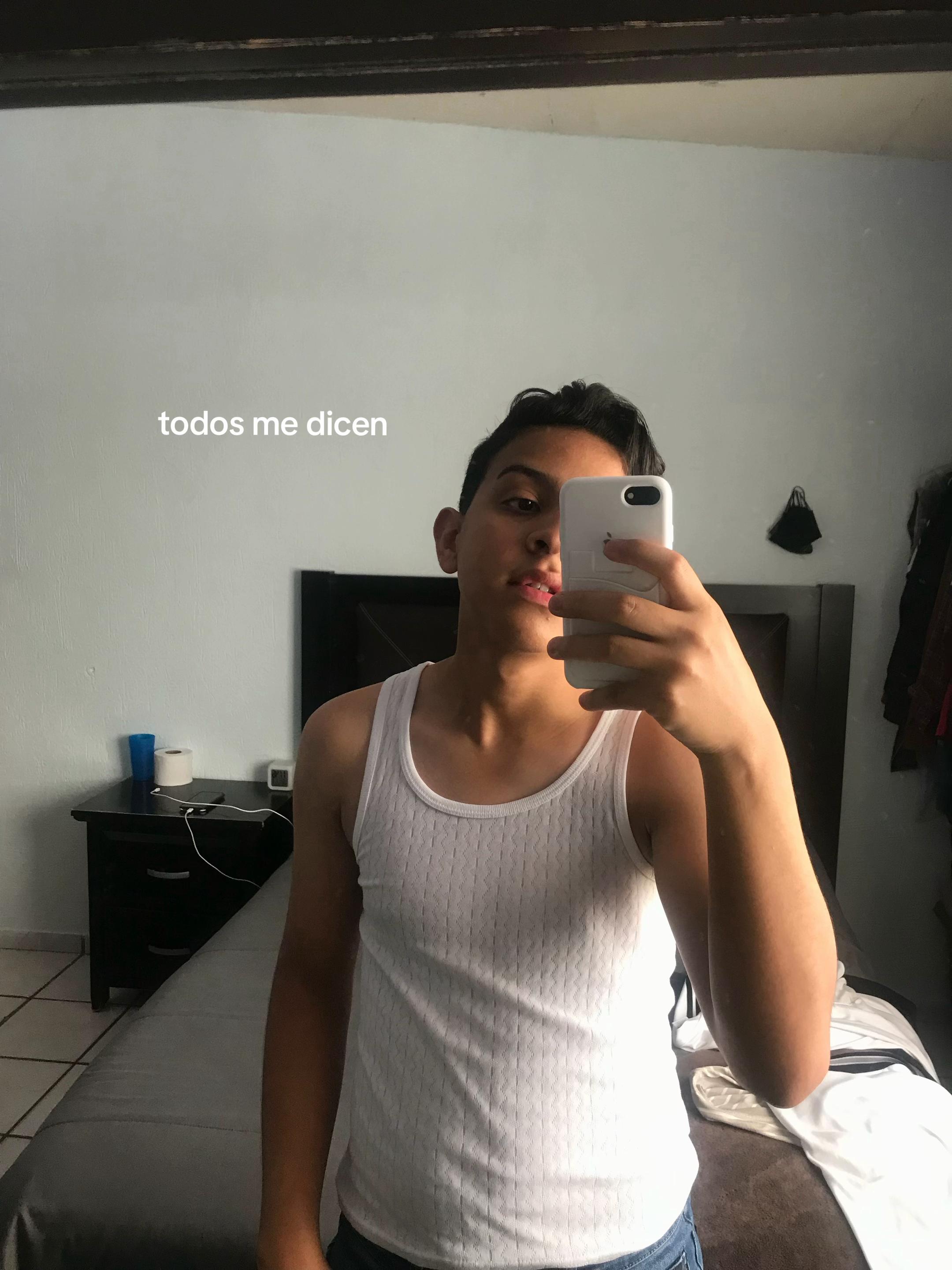 @moy⭑